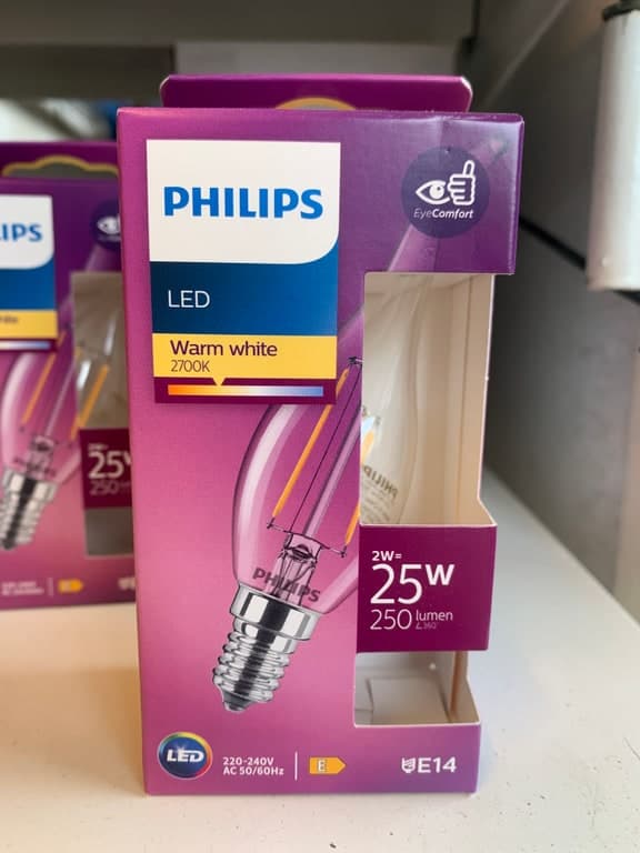 Philips LED E14 2W (25W) 2700K Warmweiß 250lm Kerze Filament