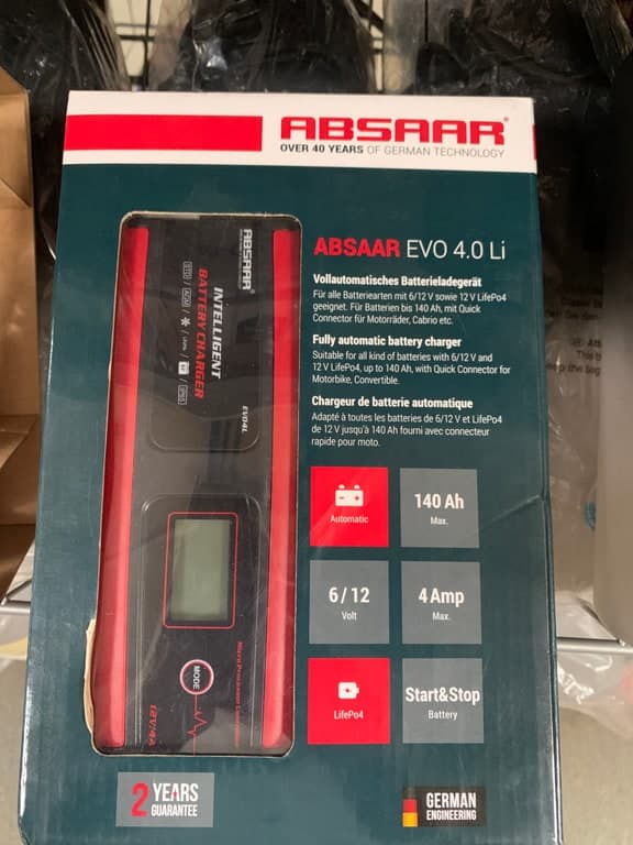 Absaar EVO 4.0 Li Vollautomatisches Batterieladegerät 6/12 V + LiFePO4 (140 Ah, 4 A)
